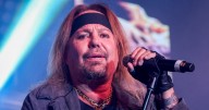 Mötley Crue singer Vince Neil reveals he had a stroke last year: 'I had to learn to walk again'