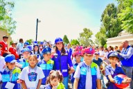 Tere Jiménez manda mensaje a niñas y niños del estado en la gira de su tercer informe