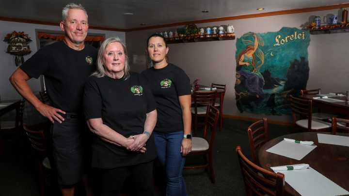 Lorelei Inn celebrates 20 years of Oktoberfest, as one of its owners retires