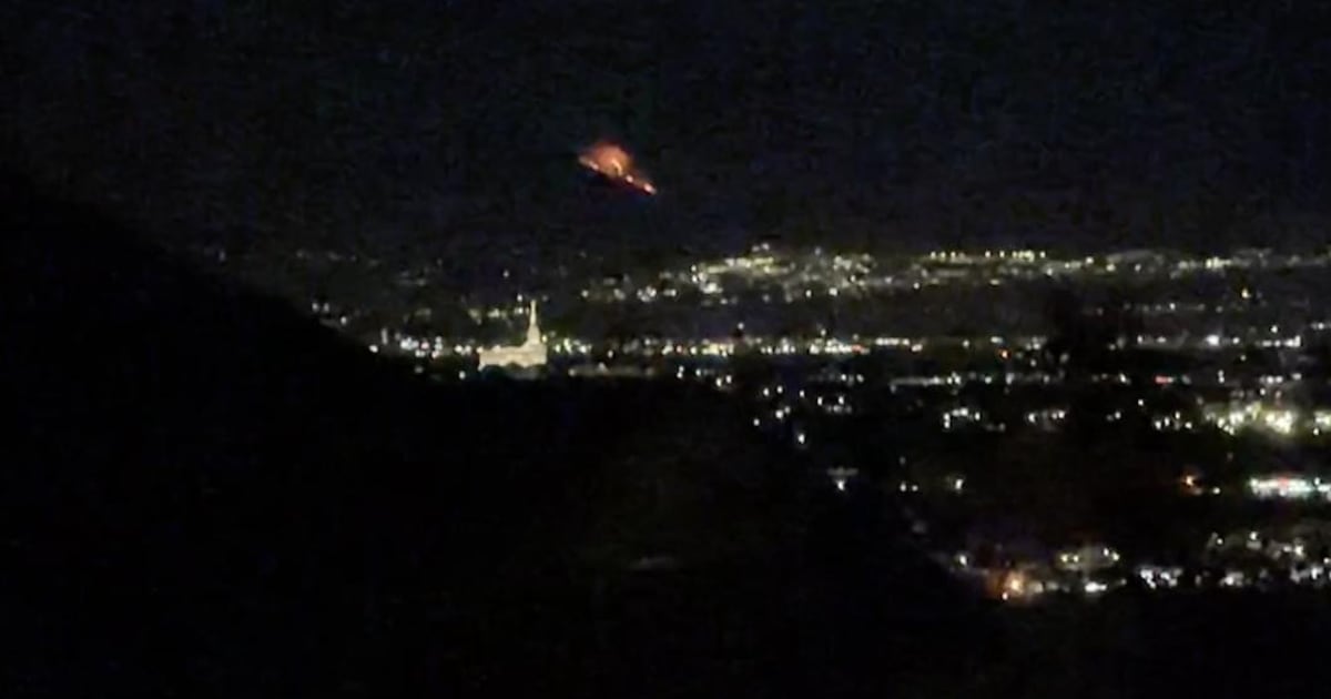 Fire burning in ‘rough terrain’ north of University of Utah