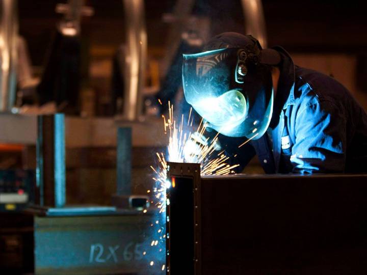 Canada productivity suffers biggest plunge in three years