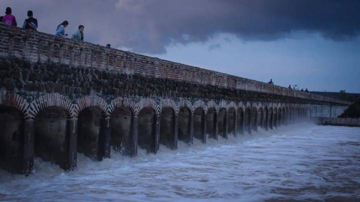 Autoridades confirman que riesgos por inundaciones en Jalpa de Cánovas están controlados