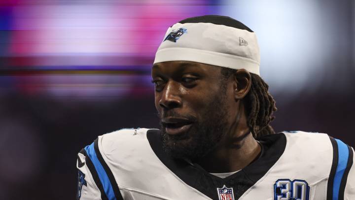Jadeveon Clowney was arrested for misdemeanor trespassing last week