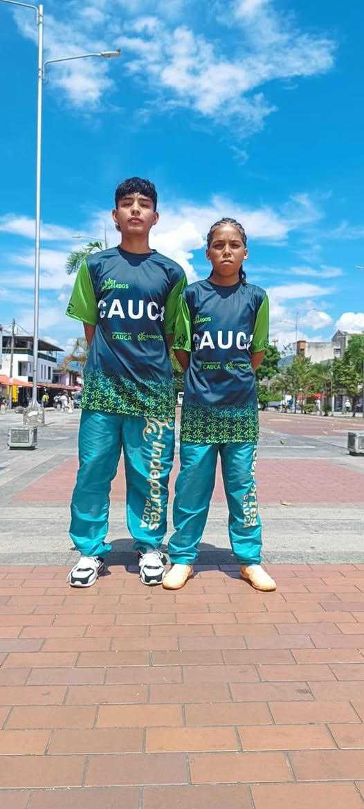 BICENTENARIO EN LA FINAL DE FUTBOL -
