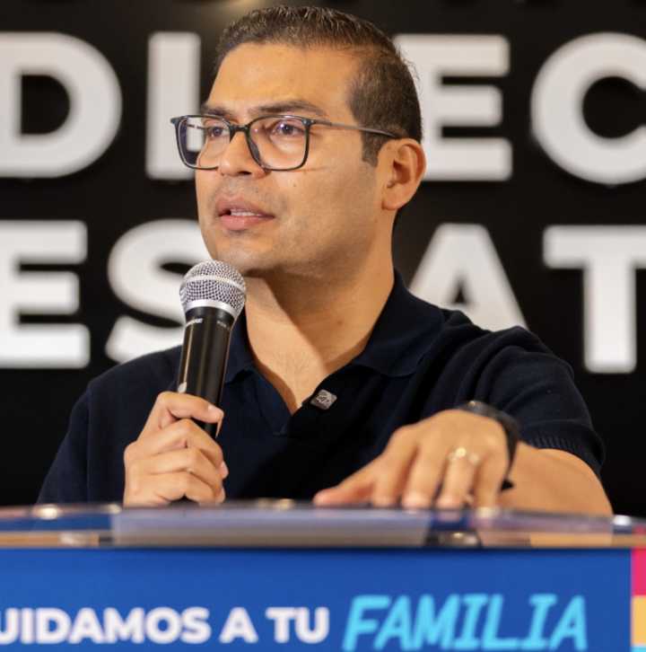 Divorcio necesario de PAN y PRI en el 27, advierte Martín Arango