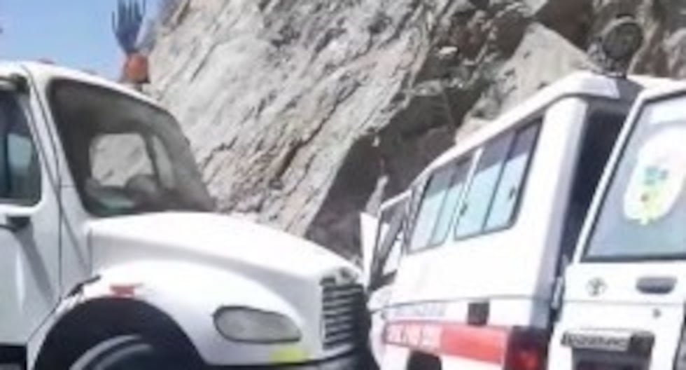 Arequipa: Choque múltiple en Uchumayo involucra a ambulancia que trasladaba un paciente