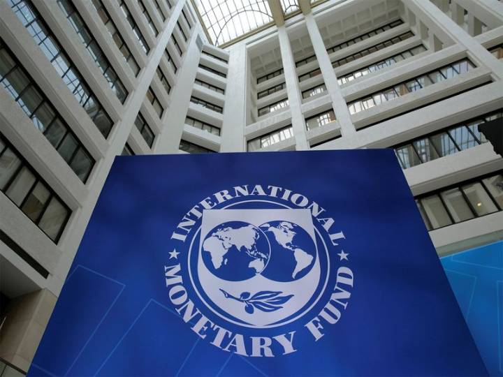 IMF team in Pakistan to review its $7-billion bailout loan performance