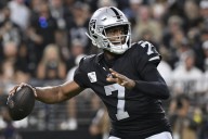 Raiders QB Geno Smith wants to go long, but the deep pass isn’t always there