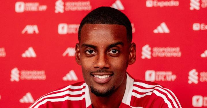 Alexander Isak sends Newcastle fans message after controversial Liverpool move