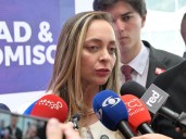 Gobierno no dio puesto a esposo de senadora para influir en elección de la Corte