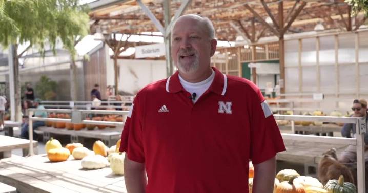 Nebraska fans feel nostalgic after Huskers' dominant 68