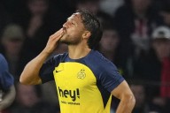 Estreno con acento argentino. Kevin Mac Allister cerró la victoria del equipo belga que debuta en la Champions: festejó ante PSV
