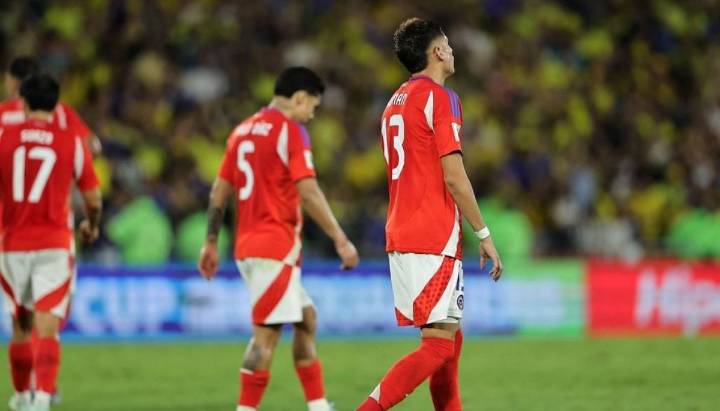"Uno de los principales culpables de esta debacle": Chile perdió contra Brasil y los hinchas eligieron al 'apuntado'