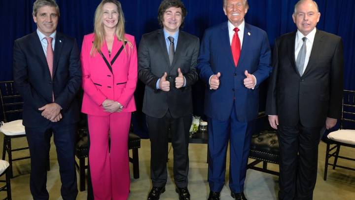 Trump respalda personalmente a un Milei en apuros y apuesta por su reelección