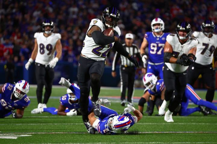 Josh Allen rallies Bills for 16 points in last 4 minutes to stun Ravens 41