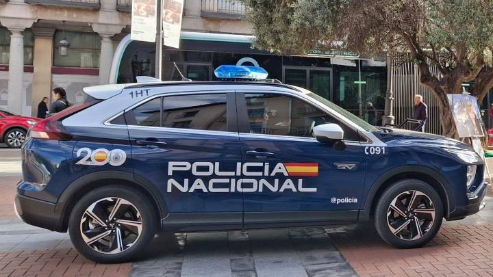 Detenido un policía por robar drogas en una comisaría, cazado por su daltonismo