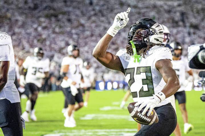 Top 25 roundup: No. 6 Oregon edges No. 3 Penn State in double OT