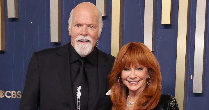Reba McEntire and Rex Linn Engaged After 5 Years of Dating