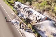 Carretera a Todos Santos reabierta tras volcadura de pipa en Cabo San Lucas