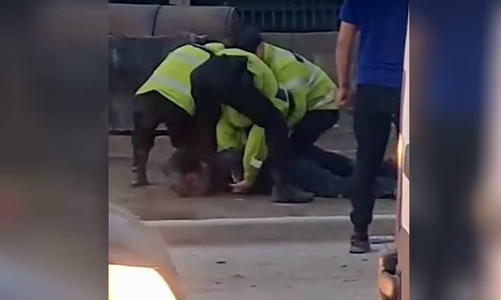 Detuvieron a dos sujetos que habían agredido a policías