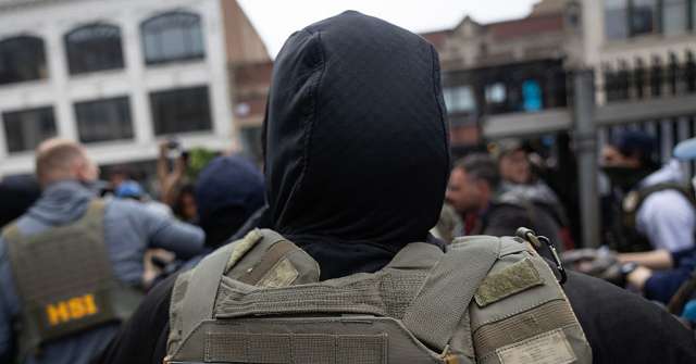 Federal Agents and Equipment Arriving in Chicago for Immigration Crackdown