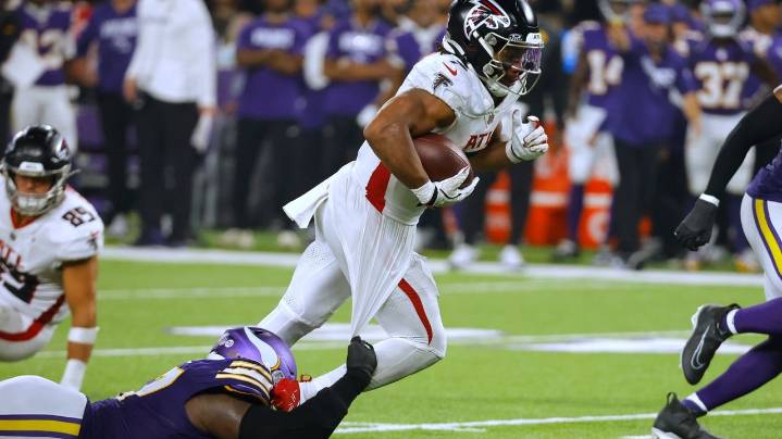 Falcons trample J.J. McCarthy and Vikings 22-6 behind Bijan Robinson's running, dominant defense