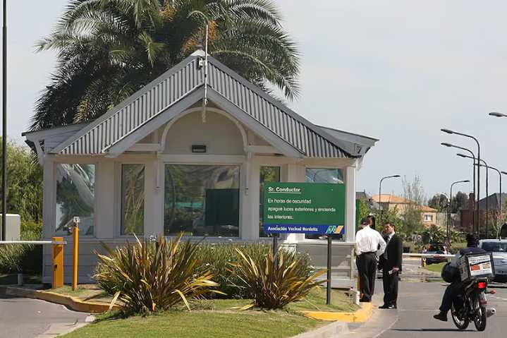 Procesaron al jefe de seguridad de Nordelta por haber ayudado a Jonathan Kovalivker a eludir a la Policía