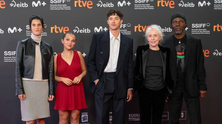 Claire Denis, Tom Blyth Premiere 'The Fence' in San Sebastian