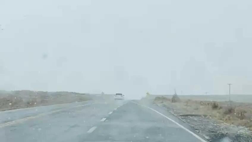 Sorpresa de primavera: advierten circular con precaución por aguanieve en las Altas Cumbres