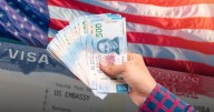 Mexicanos pagarán 250 dólares más por entrar a EU a partir del 1 de octubre: Así es la Visa Integrity Fee