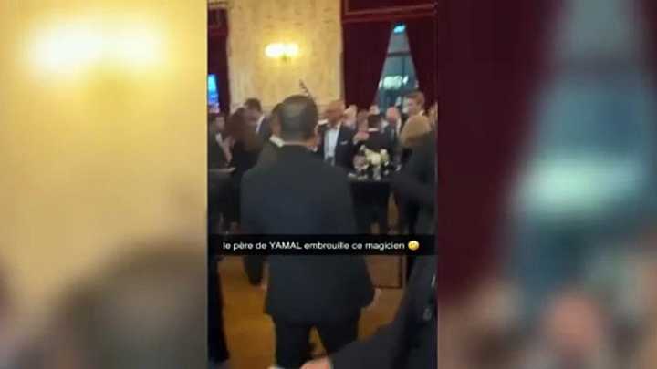 El 'rifirrafe' del padre de Lamine con un mago en la gala del Balón de Oro