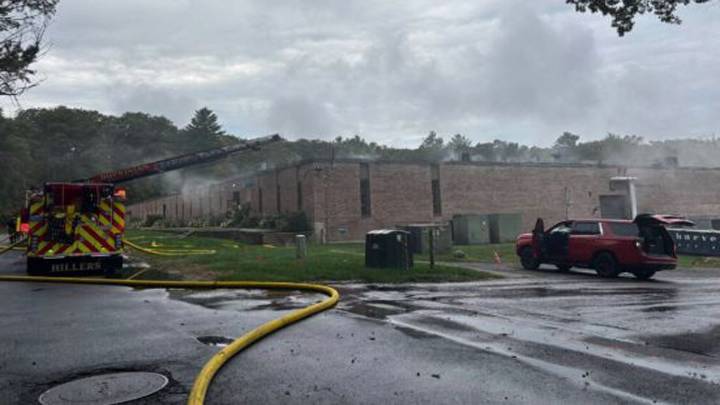 Firefighters extinguish 2-alarm fire in commercial building in Hopkinton