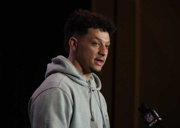 Patrick Mahomes Must Overcome Chiefs’ ‘Biggest Weakness’ in Tom Brady Pursuit