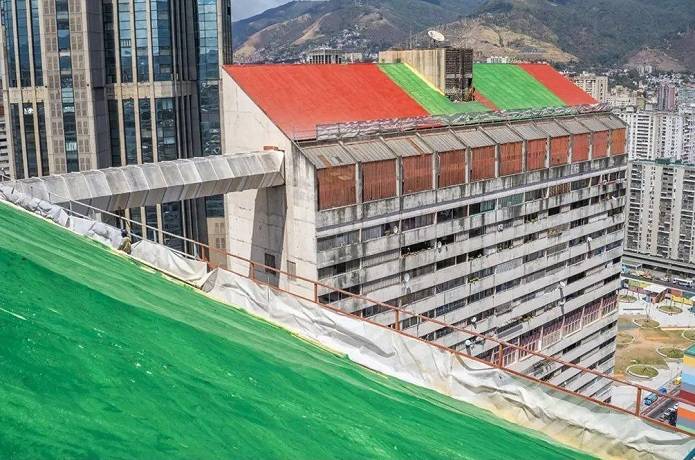 Vecinos de Torre Tacagua tienen ascensor inteligente en Parque Central