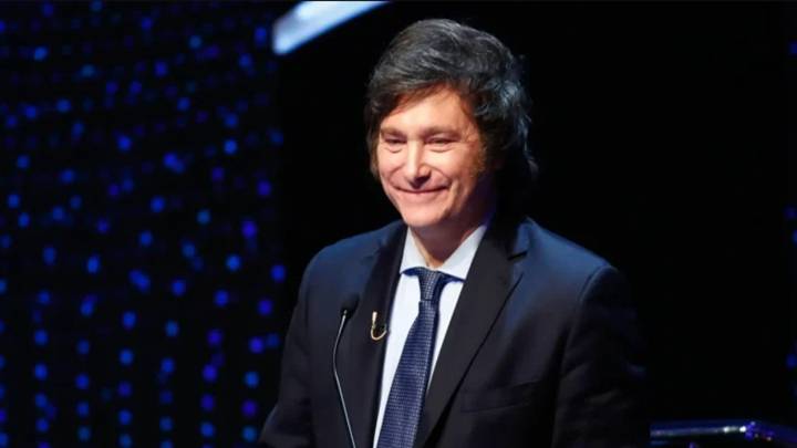 Gobierno de Milei inicia privatización de la empresa estatal Corredores Viales de Argentina