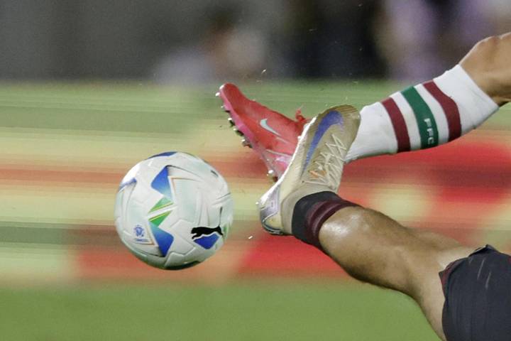 U de Chile choca con Lanús e Independiente con Mineiro en semifinales