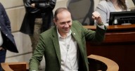 Ministro de Trabajo Antonio Sanguino entrega su renuncia a Petro
