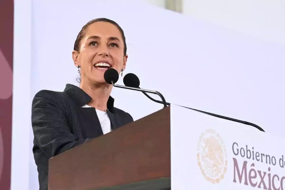 Claudia Sheinbaum, la primera mujer presidenta en dar el Grito de Independencia: EN VIVO