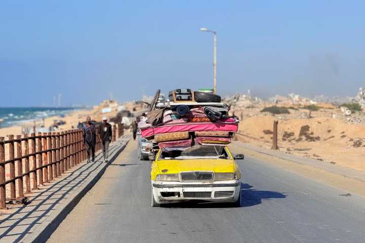 El coste de ir al sur de Gaza: 2.000 dólares solo en el transporte y comprar una tienda