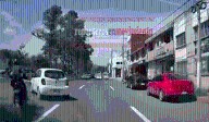 MOTOCICLISTA CIRCULABA A EXCESO DE VELOCIDAD Y UN TAXI SE LE ATRAVESÓ EN TOLUCA