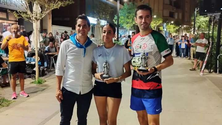 Javier Mariño y Marwa El Kouyaali vuelven a bailar la "jota del pollo" en la carrera de Monzón
