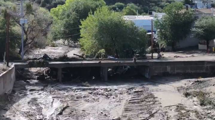 4 dead after flooding in Arizona, including in historic mining town
