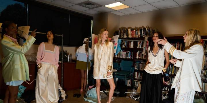 CYNTHIA ROWLEY - Backstage