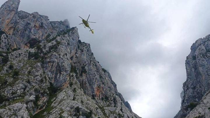 Herido un montañero al ser alcanzado por un desprendimiento en la canal del Texu, donde murió un alemán hace un año