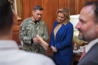 Encabeza Maru sesión con militares para reforzar seguridad