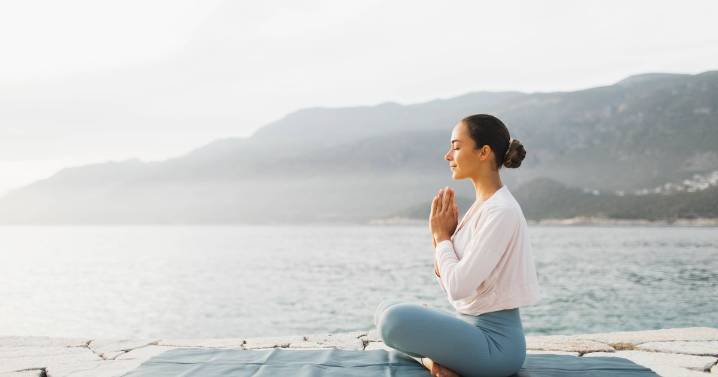 Doctor urges people to take very easy step to boost mental health