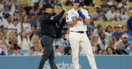 Dodgers scratch Will Smith with right hand soreness