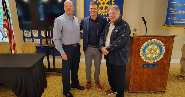 C-N Coach Ingram speaks to Rotary Club