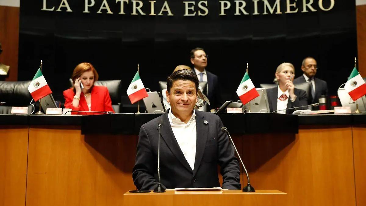 México debe reconocer la identidad digital como un derecho: senador Cuauhtémoc Ochoa