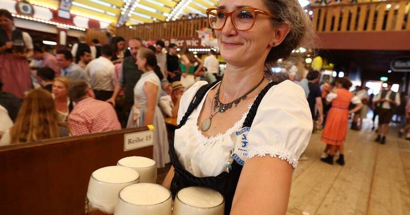 Prost! Oktoberfest celebrations begin in Munich